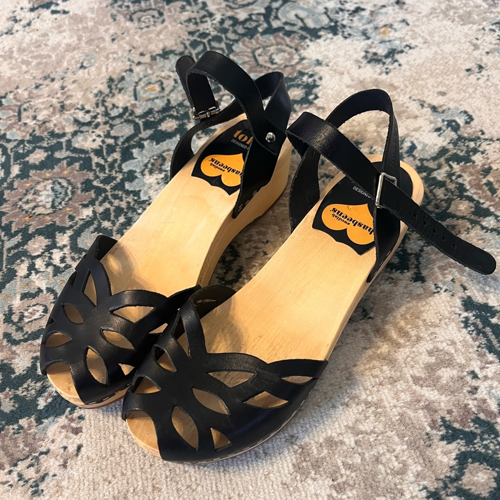 Swedish Hasbeens Black Leather Strappy Cut-Out Sandal Clogs EU 36/US 5.5